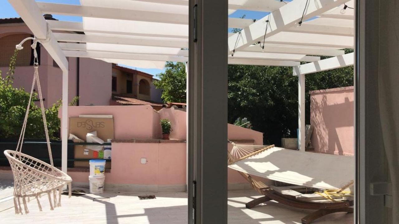 Beach House Tanaunella Exterior foto